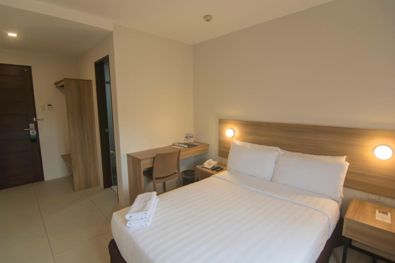 Mango Suites Tuguegarao City Dış mekan fotoğraf