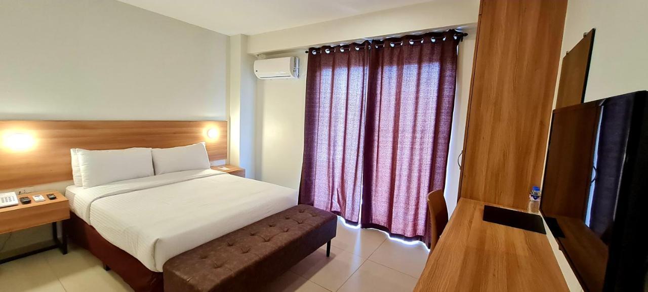 Mango Suites Tuguegarao City Dış mekan fotoğraf