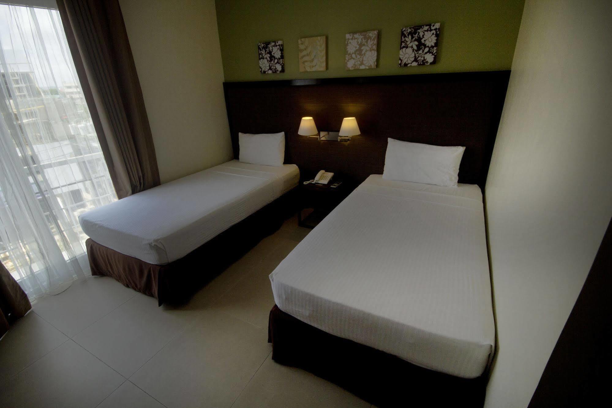 Mango Suites Tuguegarao City Dış mekan fotoğraf