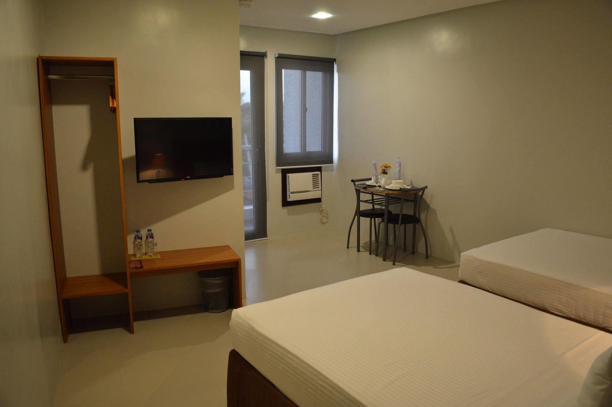 Mango Suites Tuguegarao City Dış mekan fotoğraf